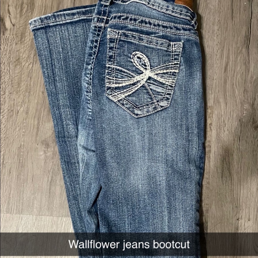 Wallflower jeans